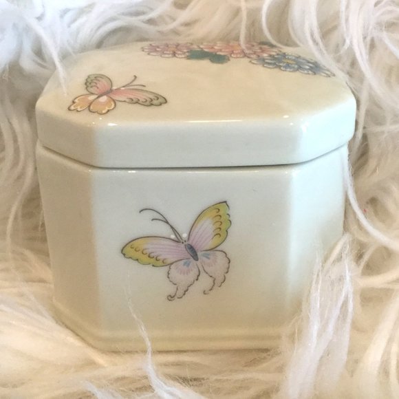Vintage Takahashi Trinket Box - Picture 5 of 6